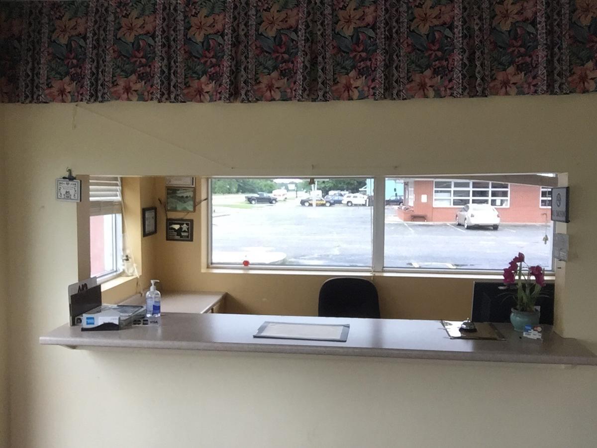 Ross Motel วิลเลียมสตัน ภายนอก รูปภาพ